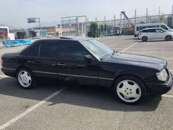 Schwarz Gebraucht 1993 Mercedes E420 Limousine | 15.000 €