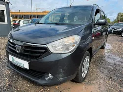 Grau Gebraucht 2013 Dacia Lodgy Lauréate Van / Kleinbus | 7.990 € (Fairer Preis)