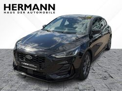 Agate black (pn4gm) (schwarz) Gebraucht 2025 Ford Focus ST-Line Limousine | 35.910 €