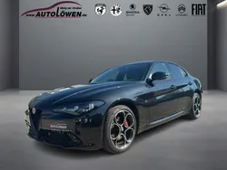 Nero vulcano Gebraucht 2023 Alfa Romeo Giulia Competizione Limousine | 41.750 € (Fairer Preis)