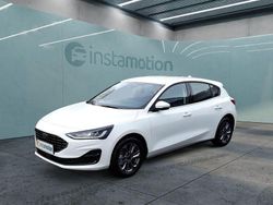 Weiß Gebraucht 2024 Ford Focus Limousine | 21.499 € (Guter Preis)
