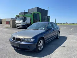 Blau Gebraucht 2004 BMW 320 Lifestyle Limousine | 3.990 € (Fairer Preis)