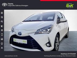 Schneeweiß Gebraucht 2017 Toyota Yaris Hybrid Plus Kleinwagen | 13.980 € (Etwas zu teuer)