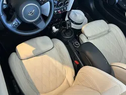 Schwarz Gebraucht 2023 Mini Cooper Classic Kleinwagen | 28.700 €