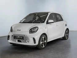 Weiß Gebraucht 2020 Smart ForFour Electric Drive Passion Exclusive Limousine | 10.280 € (Guter Preis)