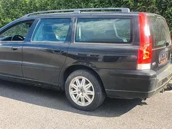 Schwarz Gebraucht 2005 Volvo V70 Kombi | 1.600 €
