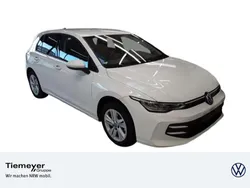 Weiß Gebraucht 2024 VW Golf VIII Life Limousine | 22.870 € (Guter Preis)