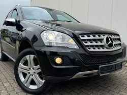 Schwarz Gebraucht 2009 Mercedes ML300 SUV | 13.990 € (Fairer Preis)
