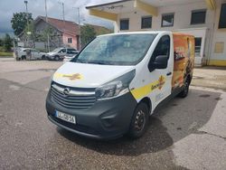 Weiß Gebraucht 2016 Opel Vivaro Van / Kleinbus | 10.999 € (Superpreis)