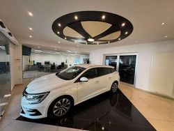 Weiss "nacre" Gebraucht 2020 Renault Megane E-Tech Kombi | 15.500 €