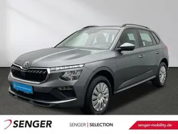 Grau Gebraucht 2025 Skoda Kamiq Essence SUV | 20.980 € (Fairer Preis)