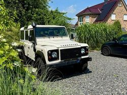 Weiß Gebraucht 2010 Land Rover Defender Kombi | 36.500 € (Fairer Preis)