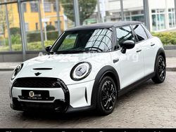 Silber Gebraucht 2023 Mini Cooper Kleinwagen | 25.000 €