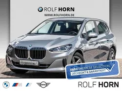 Skyscraper grau metallic Gebraucht 2024 BMW 216 Active Tourer Van / Kleinbus | 26.620 € (Fairer Preis)