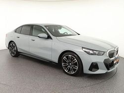 Grau Gebraucht 2025 BMW 520 M Sport Limousine | 54.440 € (Guter Preis)