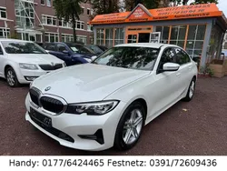 Weiß Gebraucht 2019 BMW 320 Limousine | 22.890 € (Guter Preis)