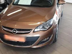 Braun Gebraucht 2015 Opel Astra Eco Kombi | 8.100 € (Fairer Preis)