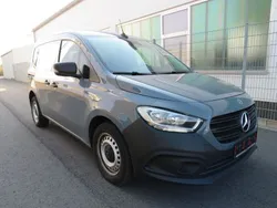 Grau Gebraucht 2022 Mercedes Citan 108 | 21.900 € (Teuer)