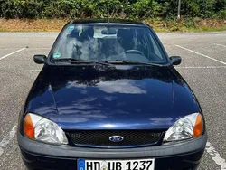 Blau Gebraucht 2001 Ford Fiesta Kleinwagen | 925 € (Fairer Preis)