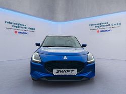 Blau Neu 2025 Suzuki Swift Comfort+ Limousine | 21.900 €