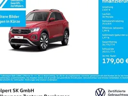 Rot Gebraucht 2024 VW T-Roc Move SUV | 27.877 € (Guter Preis)