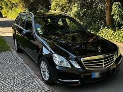 Schwarz Gebraucht 2012 Mercedes E200 Avantgarde Kombi | 8.900 € (Superpreis)