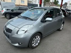 Silber Gebraucht 2008 Toyota Yaris Team Kleinwagen | 2.999 € (Fairer Preis)
