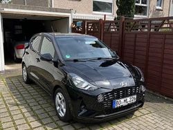 Schwarz Gebraucht 2020 Hyundai i10 Intro Edition Kleinwagen | 10.690 € (Fairer Preis)