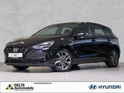 Phantom black / mic Gebraucht 2023 Hyundai i30 Trend Limousine | 20.480 €