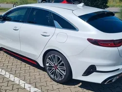 Weiß Gebraucht 2020 Kia ProCeed Kleinwagen | 19.900 € (Superpreis)