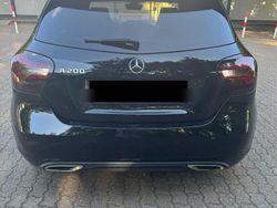 Schwarz Gebraucht 2016 Mercedes 200 Limousine | 10.500 €