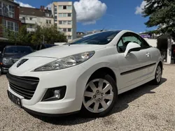 Blanc banquise Gebraucht 2010 Peugeot 207 CC Filou Cabrio | 1.950 € (Guter Preis)