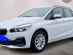 Weiß Gebraucht 2018 BMW 218 Active Tourer Sport Line Van / Kleinbus | 15.850 € (Fairer Preis)