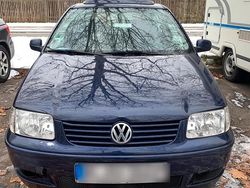 Blau Gebraucht 2001 VW Polo Coupé | 1.000 €