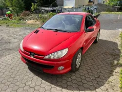 Rot Gebraucht 2004 Peugeot 206 CC Cabrio | 1.350 € (Fairer Preis)