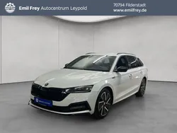 Weiß Gebraucht 2022 Skoda Octavia SportLine Kombi | 23.590 € (Fairer Preis)