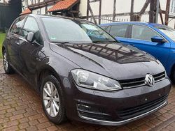 Grau Gebraucht 2015 VW Golf VII LOUNGE Limousine | 9.300 € (Fairer Preis)
