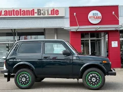 Grün Gebraucht 2019 Lada niva SUV | 14.450 € (Fairer Preis)