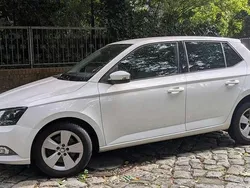 Weiß Gebraucht 2015 Skoda Fabia Style Limousine | 7.600 € (Guter Preis)