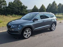 Blau Gebraucht 2018 Skoda Karoq Style SUV | 14.100 € (Etwas zu teuer)