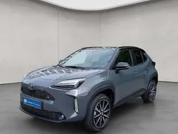 Grau Neu 2025 Toyota Yaris Cross Sport SUV | 36.950 €