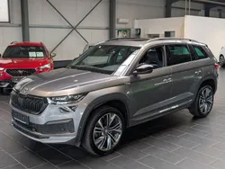 Grau Gebraucht 2022 Skoda Kodiaq SportLine SUV | 35.900 € (Etwas zu teuer)