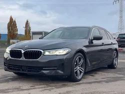 Grau Gebraucht 2020 BMW 530e Sport Line Kombi | 26.200 € (Guter Preis)