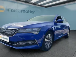 Blau Gebraucht 2021 Skoda Superb Kombi | 20.599 € (Superpreis)