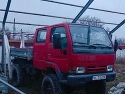 Rot Gebraucht 2000 Nissan Cabstar Abholung | 15.000 €