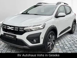 Grün Neu 2025 Dacia Sandero Expression Kleinwagen | 18.470 € (Fairer Preis)
