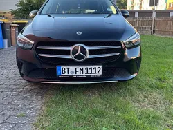 Schwarz Gebraucht 2019 Mercedes B200 Progressive Van / Kleinbus | 22.000 € (Fairer Preis)