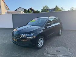 Schwarz Gebraucht 2020 Skoda Karoq Ambition SUV | 18.799 € (Fairer Preis)