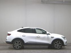 Weiss Gebraucht 2022 Renault Arkana Intens SUV | 15.680 €
