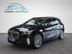 Schwarz Gebraucht 2024 BMW 218 Luxury Line Van / Kleinbus | 25.990 € (Guter Preis)